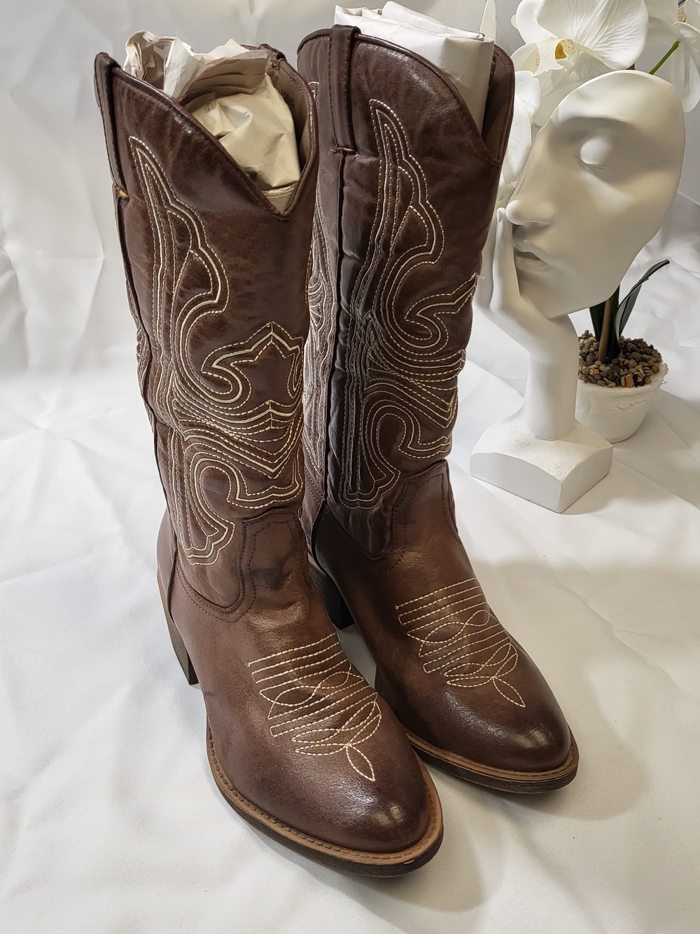 Classic Brown Women’s Western Boots - Leather Cowboy Style